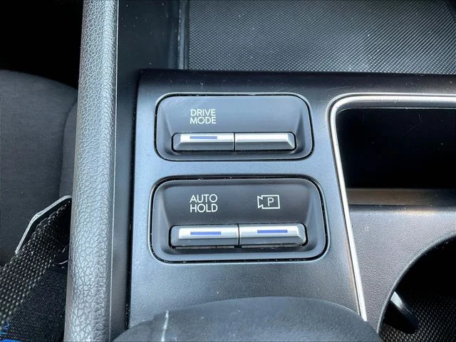 Used 2025 Blue Hyundai SEL image 17