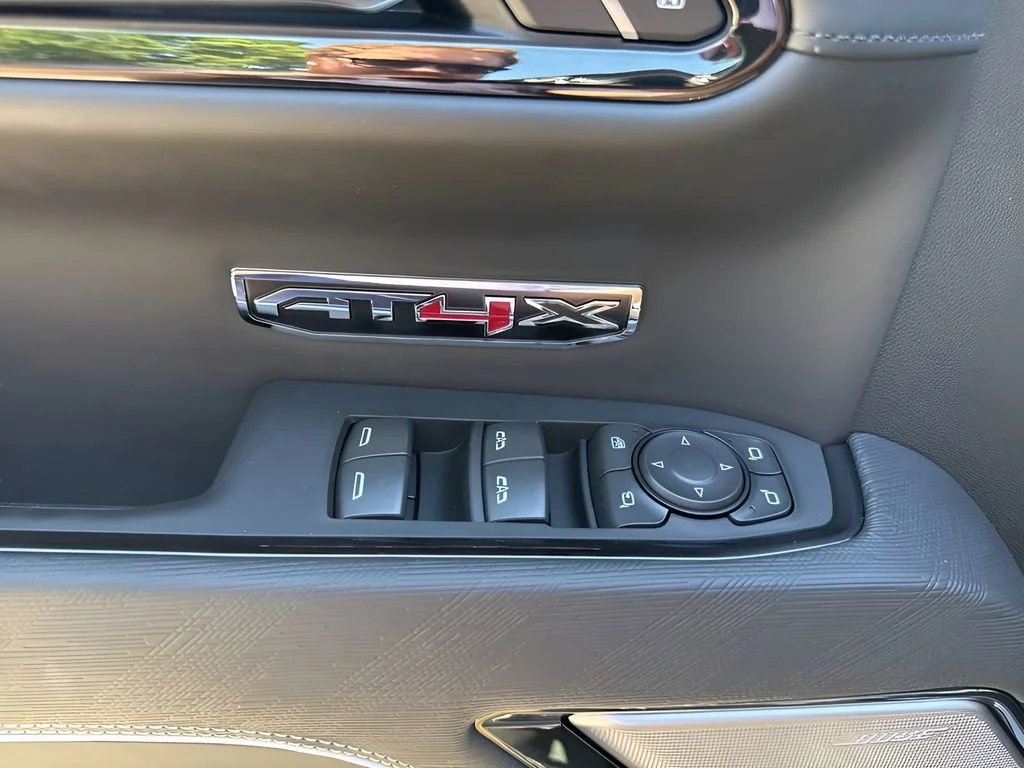 Used 2026 Onyx Black GMC AT4X image 32
