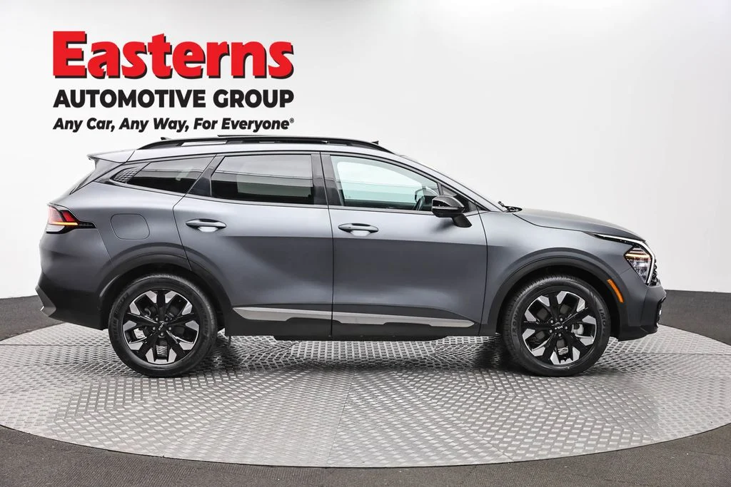 Used 2023 Gray Kia X-Line Prestige image 4