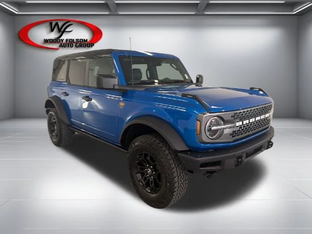 New 2026 Velocity Blue Metallic Ford Badlands® image 21