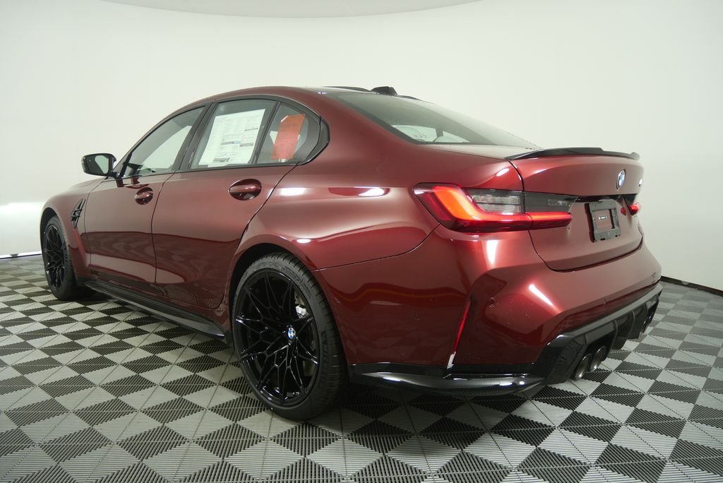 New 2027 Aventurin Red Metallic BMW Competition image 5
