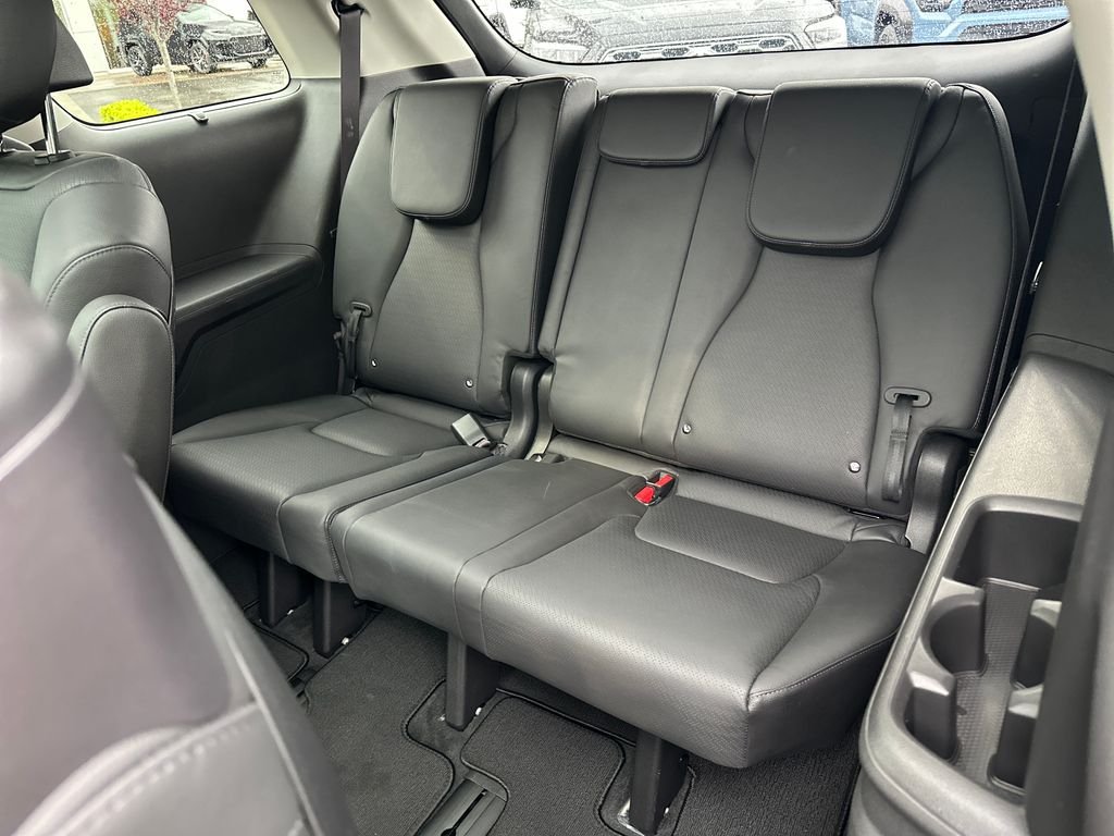 Used 2025 Ivory Kia SX Prestige image 14