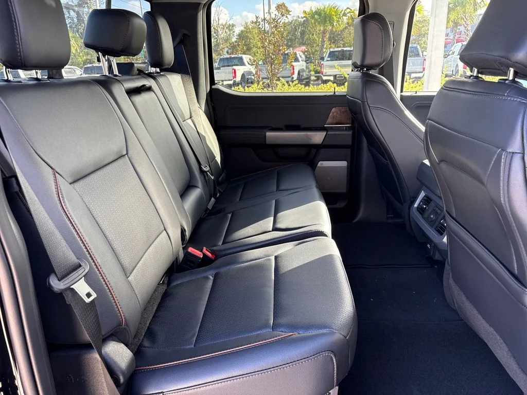 2025 Ford F-250 Super Duty Lariat - Photo 29