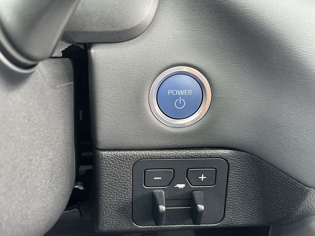 Used 2024 Black Toyota Platinum image 16