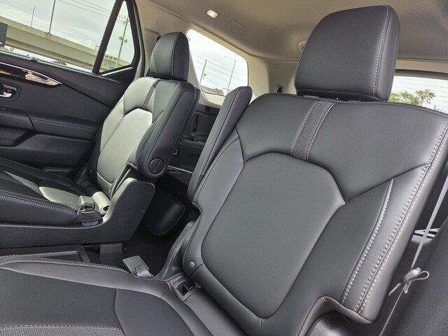 Used 2024 Platinum White Pearl Honda EX-L w/Rear Captain