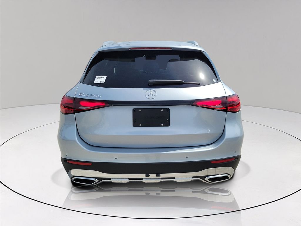 New 2027 Cirrus Silver Metallic Mercedes-Benz GLC 300 image 5