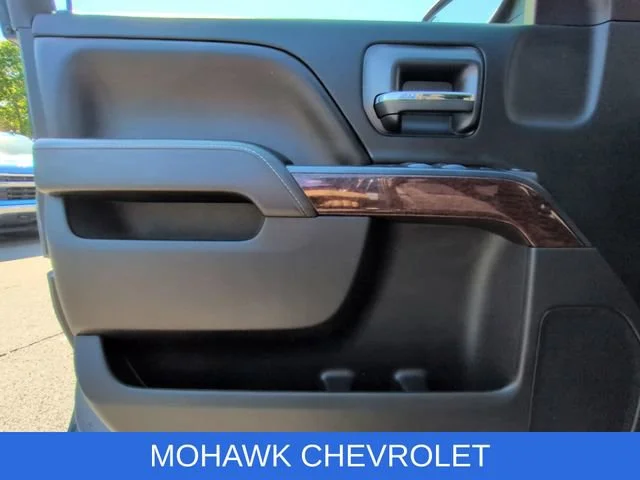 Used 2017 Blue GMC SLE image 21