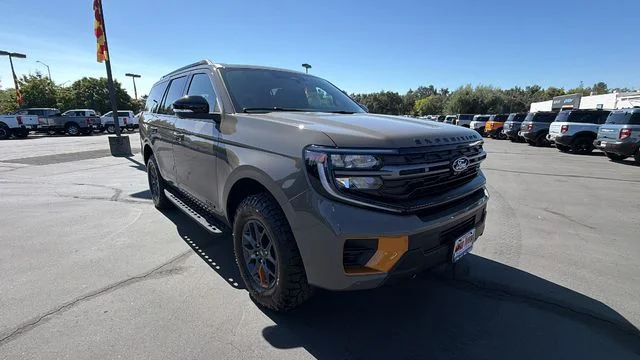 New 2027 Marsh Gray Ford Tremor® image 2