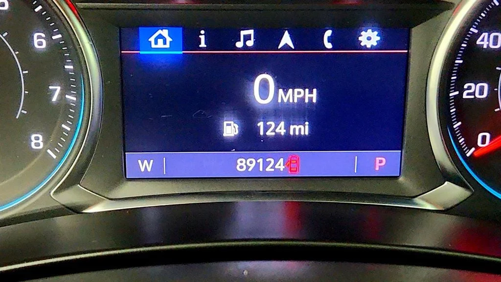 Used 2023 Radiant Red Tintcoat Chevrolet FWD 4dr RS w/ Leather Pkg & Safety/Infotainment Pkg image 15