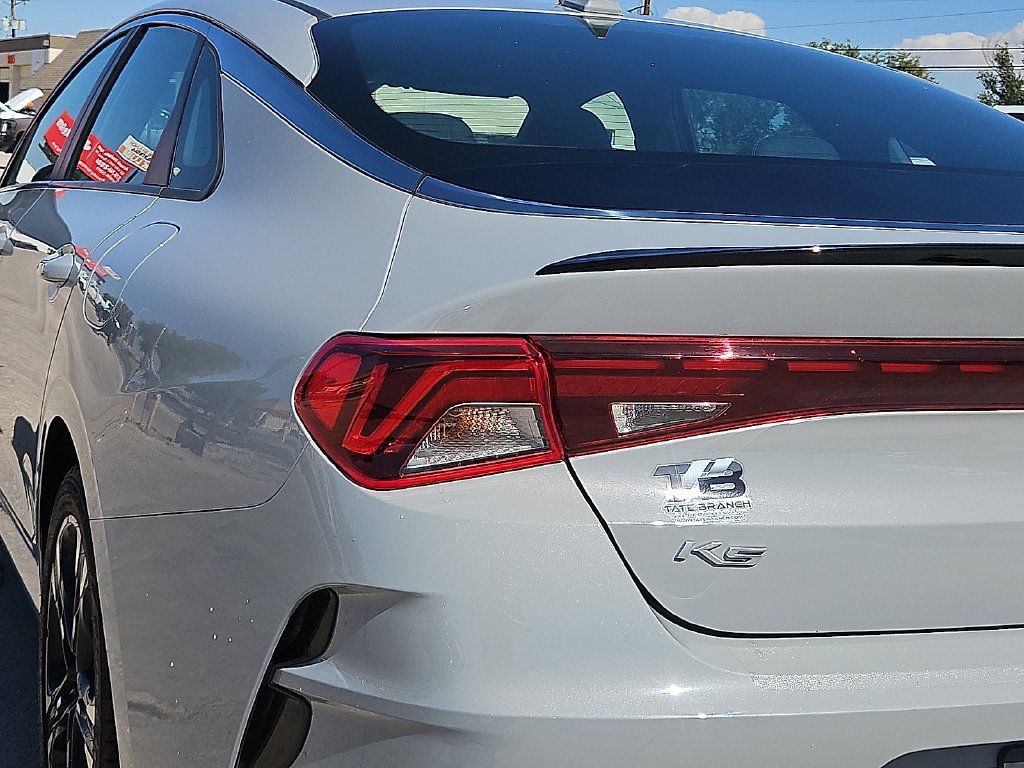 Used 2022 Gray Kia GT-Line image 9