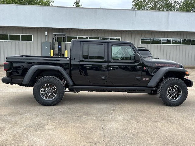New 2026 Black Jeep Mojave image 2