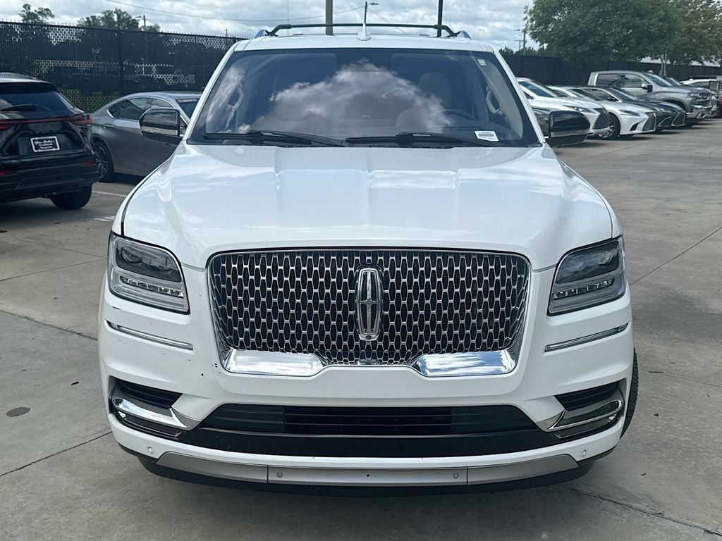 Used 2020 White Lincoln Reserve image 4