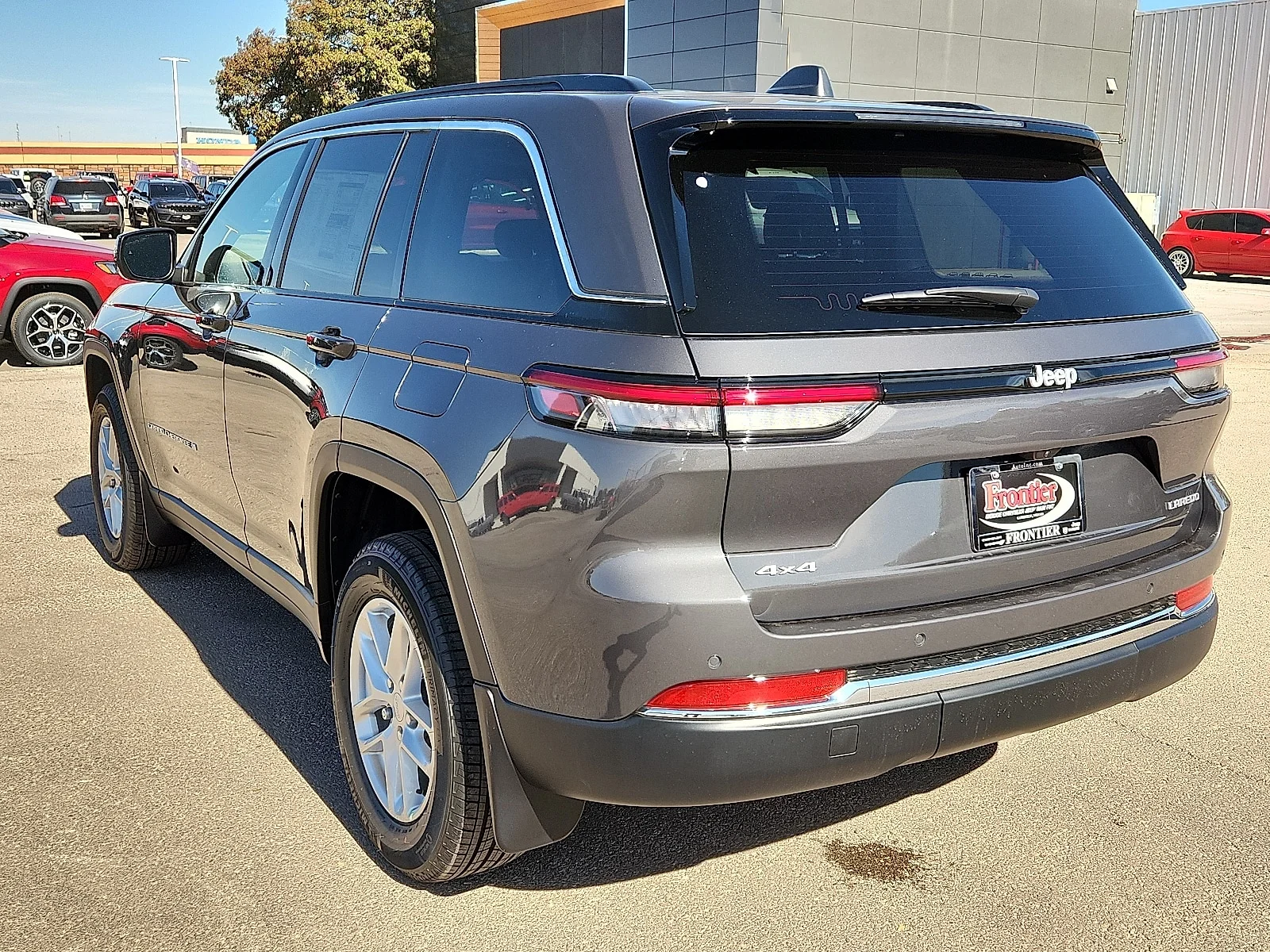 New 2025 Baltic Gray Metallic Clear-Coat  Paint Jeep LAREDO X 4X4 image 3