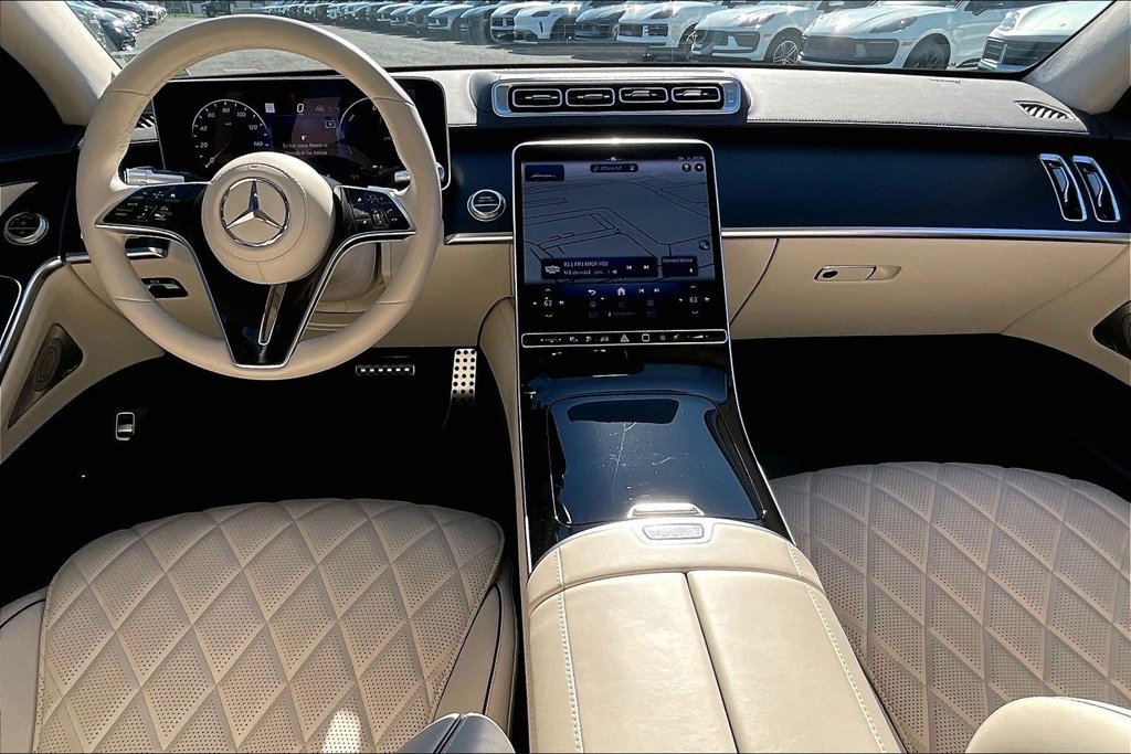 2025 Mercedes-Benz S-Class S 580e - Photo 13