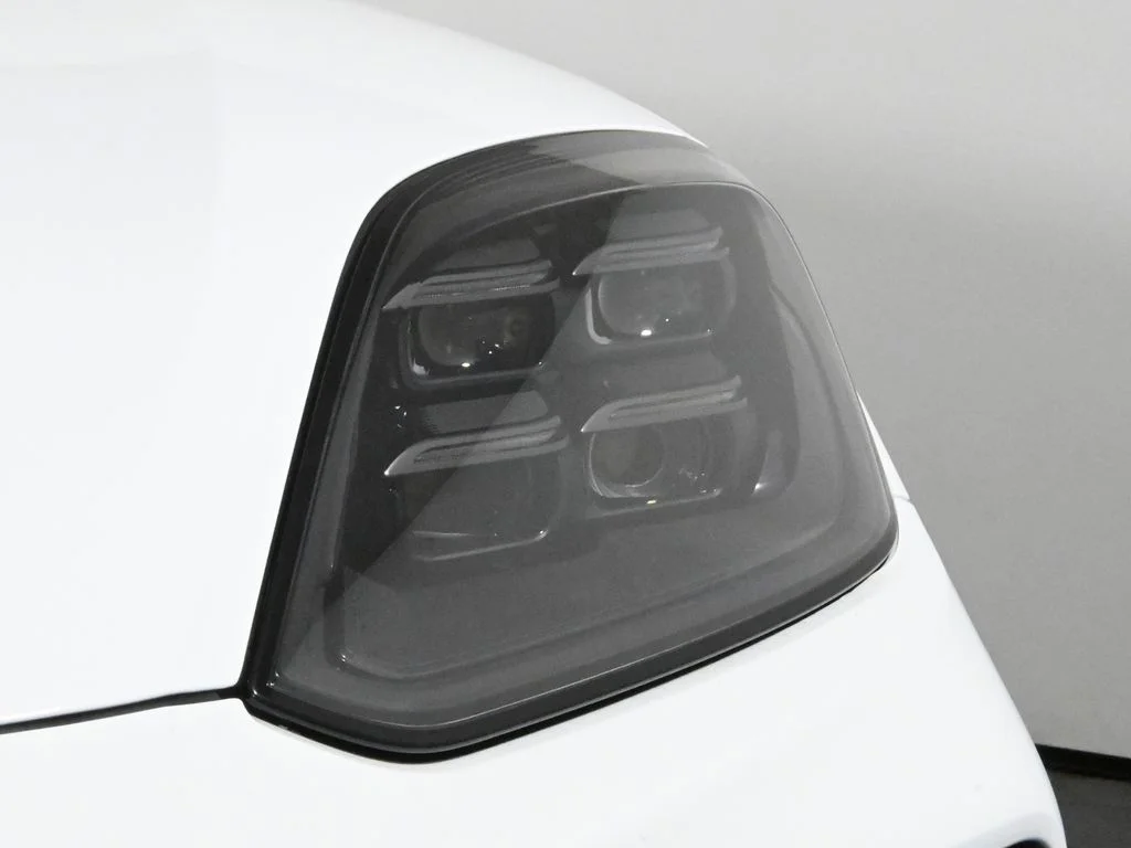 Certified Used 2026 White Porsche  image 12