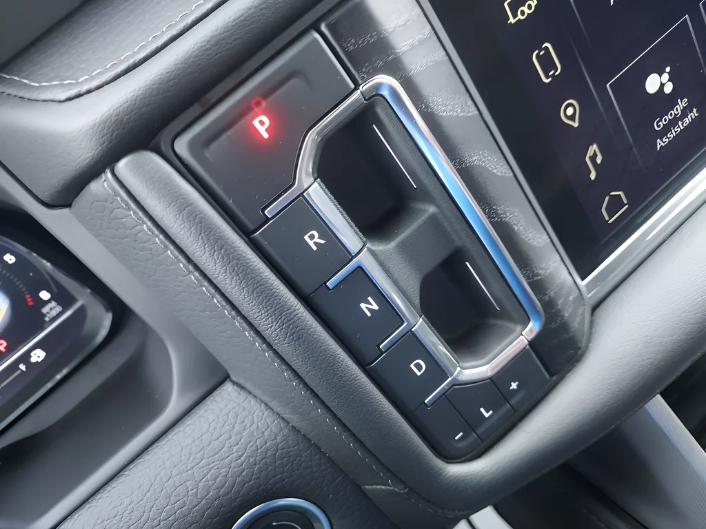 Used 2023 Silver GMC Denali image 14