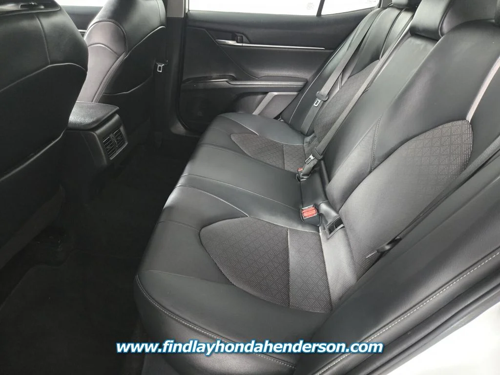 Used 2022 Pearl Toyota XSE image 15