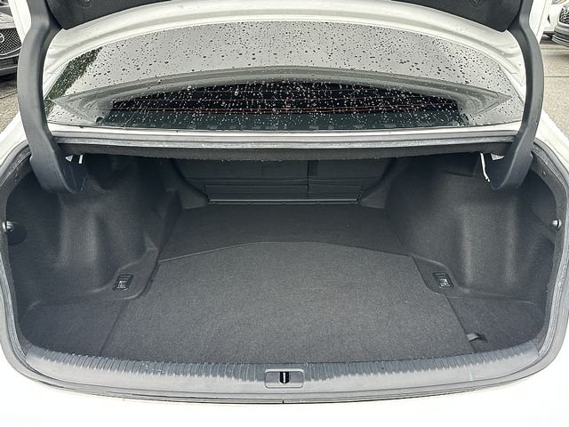 Used 2016 White Lexus 200t image 15