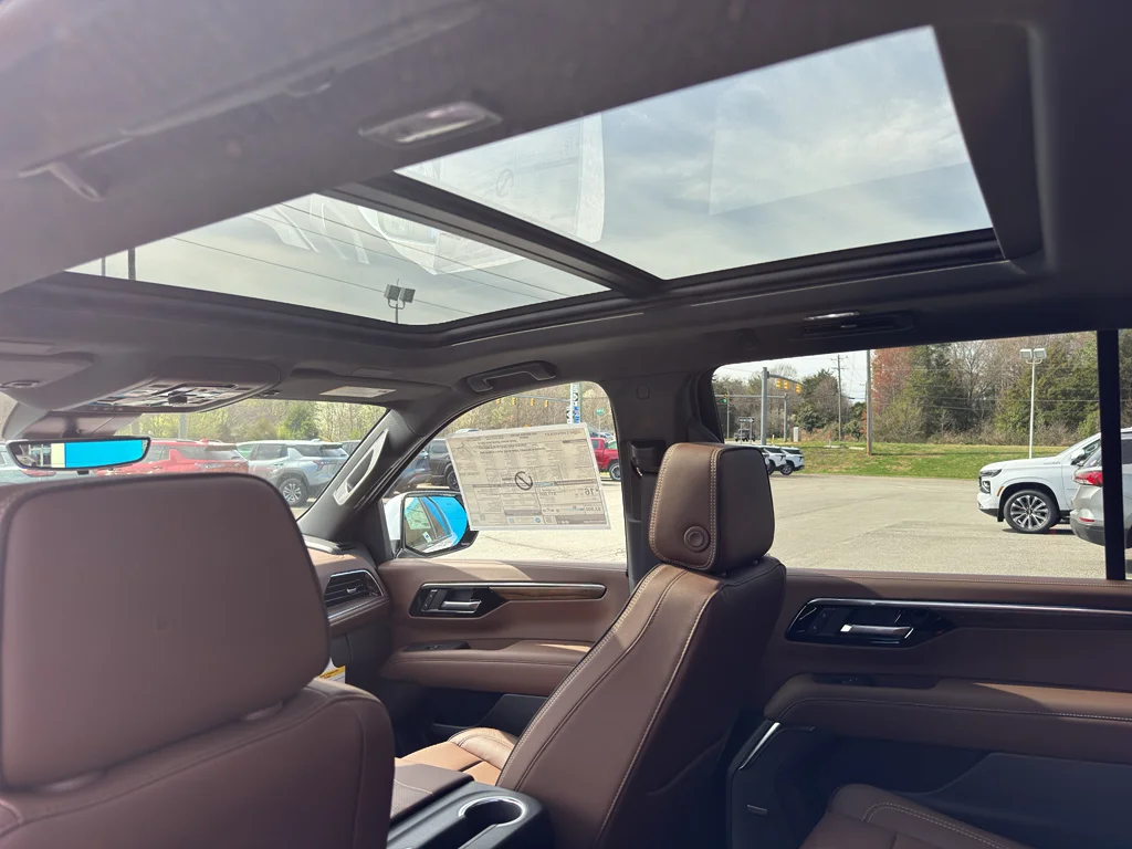 2026 Chevrolet Suburban High Country - Photo 28