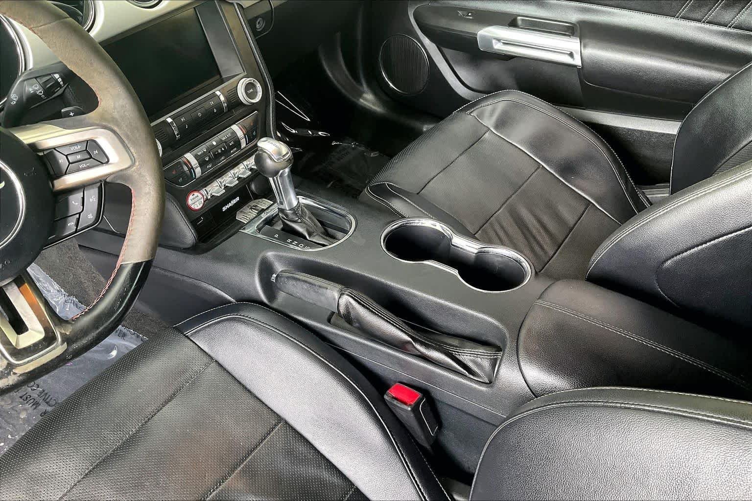 Used 2017 Shadow Black Ford GT Premium image 17