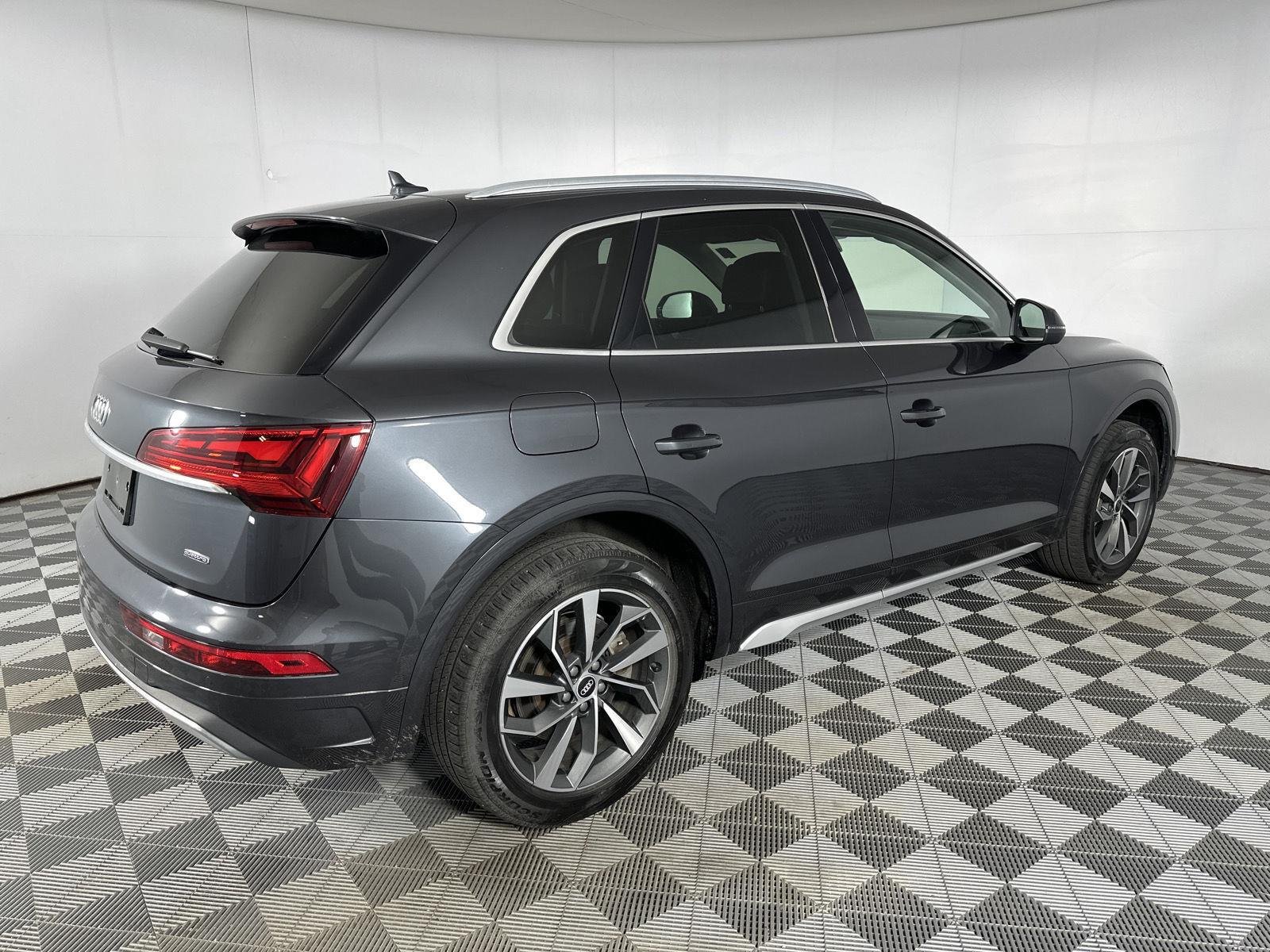 Used 2021 Manhattan Gray Metallic Audi Premium Plus image 28