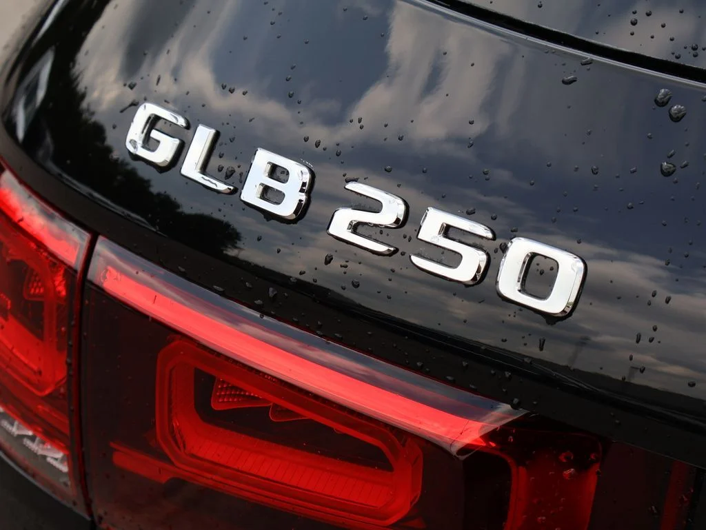 Used 2023 Night Black Mercedes-Benz GLB 250 image 8