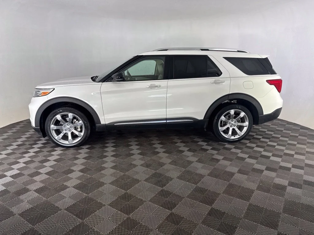 Used 2020 White Ford Platinum image 9