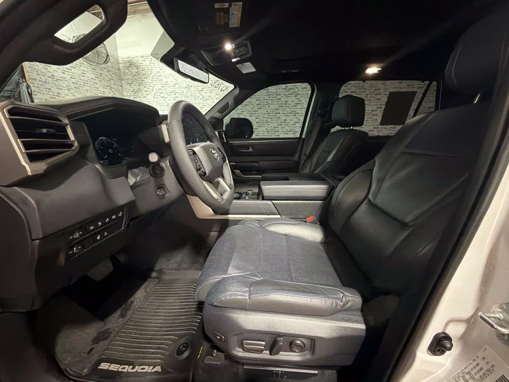 Used 2026 Wind Chill Pearl Toyota Platinum image 28