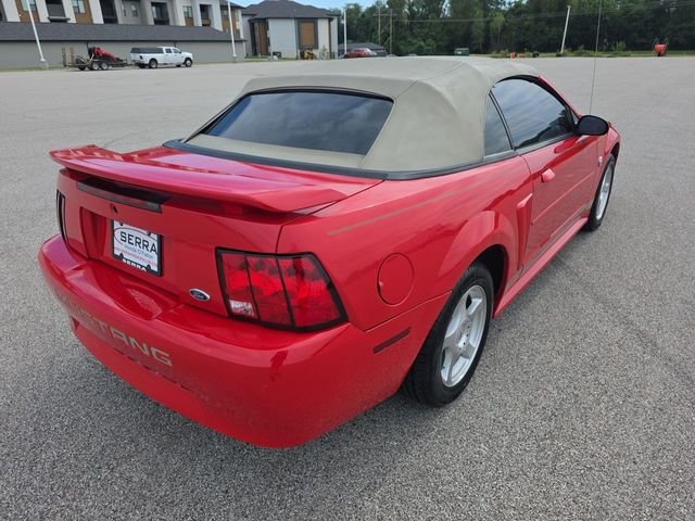 Used 2004 Torch Red Ford V6 image 13