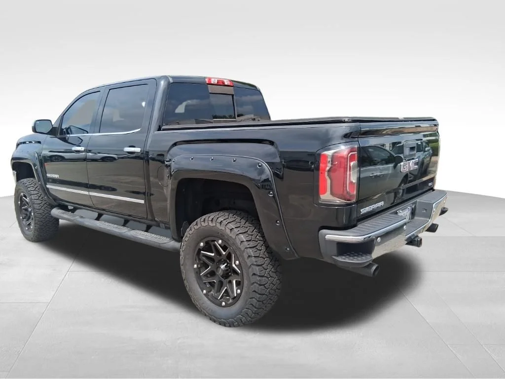 Used 2018 Black GMC SLT image 16