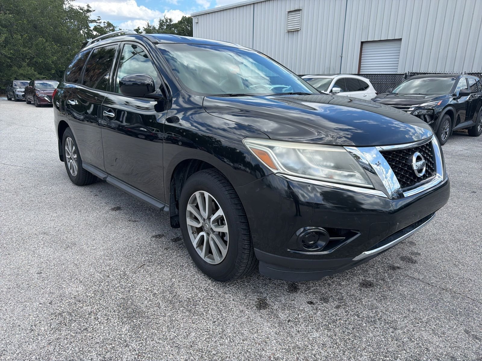 Used 2016 Magnetic Black Metallic Nissan S image 3