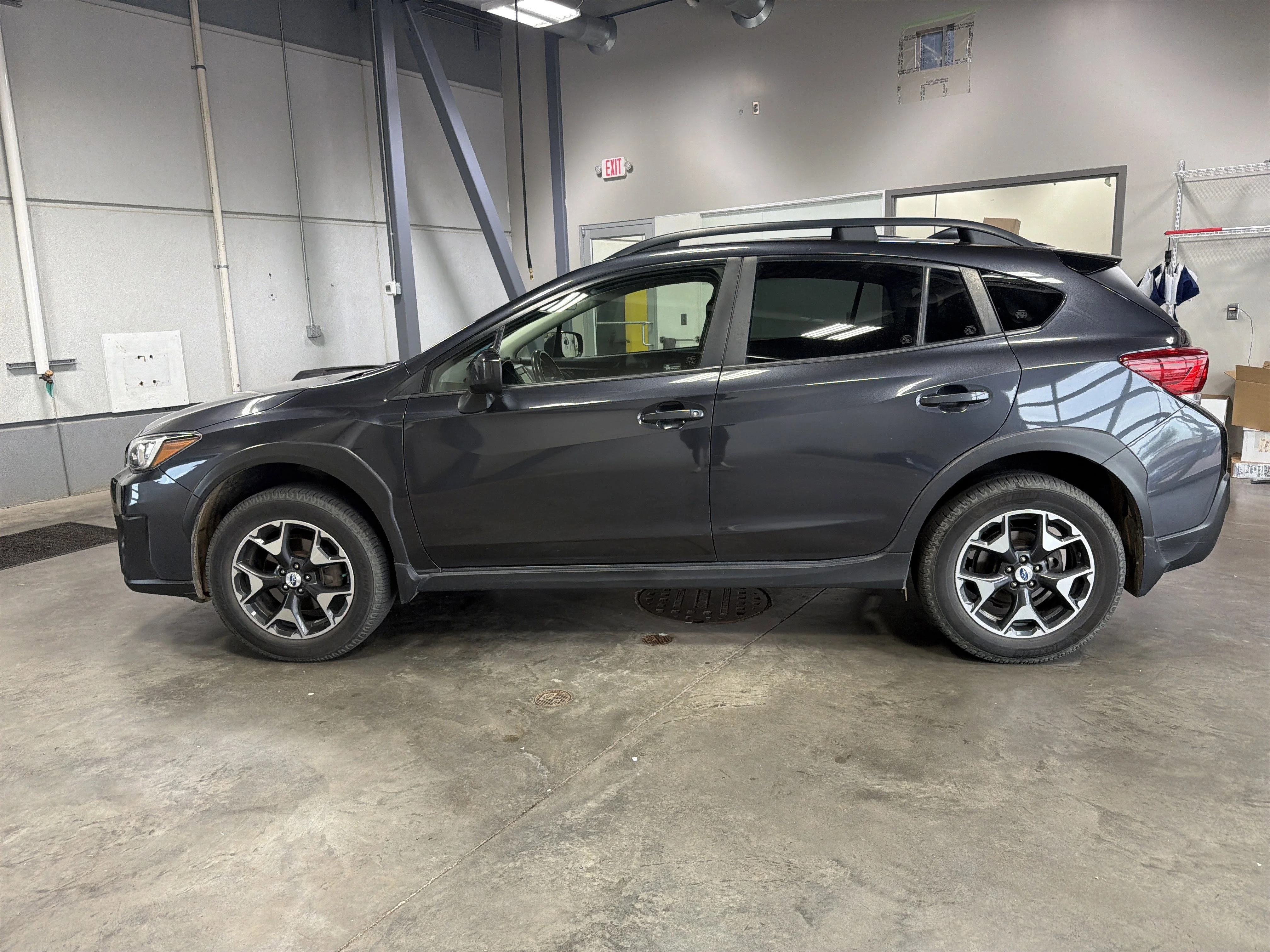 Used 2018 Dark Gray Metallic Subaru Premium image 4
