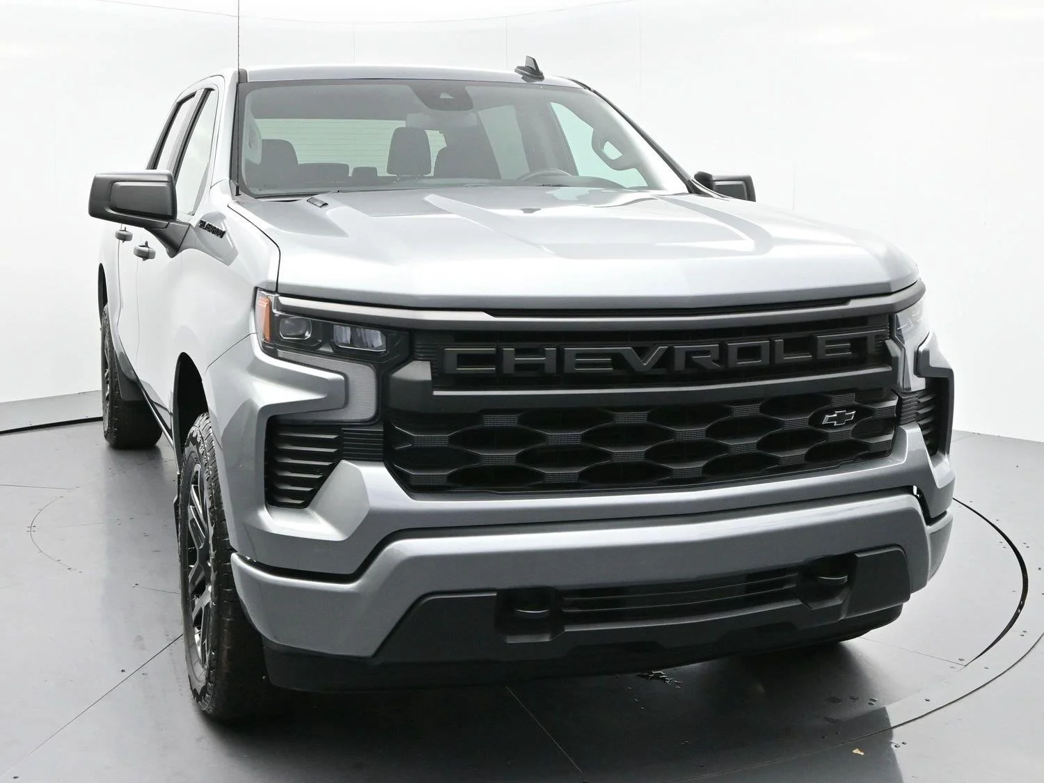Used 2025 Sterling Gray Metallic Chevrolet Custom image 2