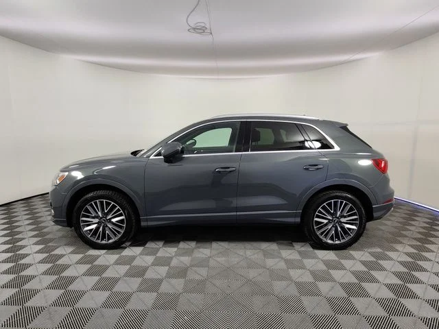 Used 2022 Gray Audi Premium Plus image 2
