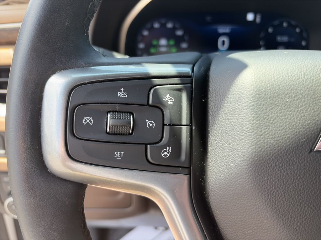 Used 2023 Beige Chevrolet Premier image 22