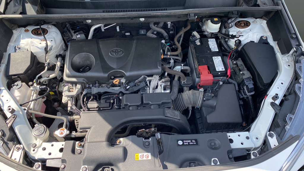 Used 2020 Super White Toyota XLE image 26