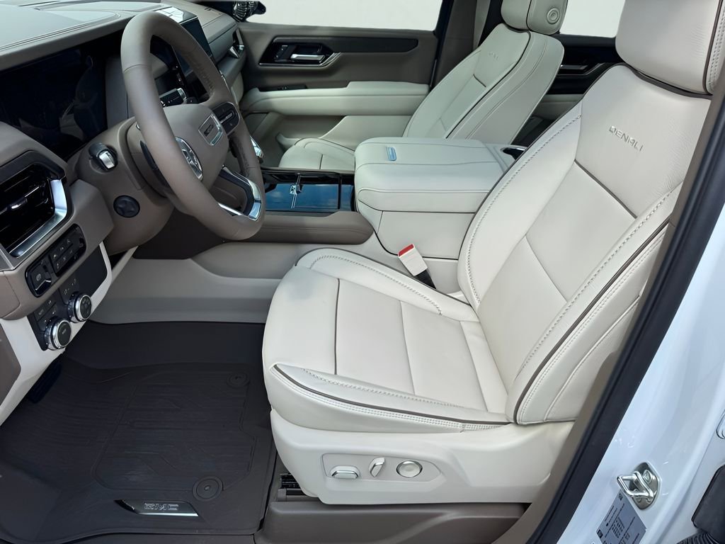 2026 GMC Yukon XL Denali - Photo 8