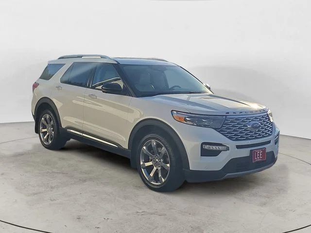 Used 2020 White Metallic Ford Platinum image 7
