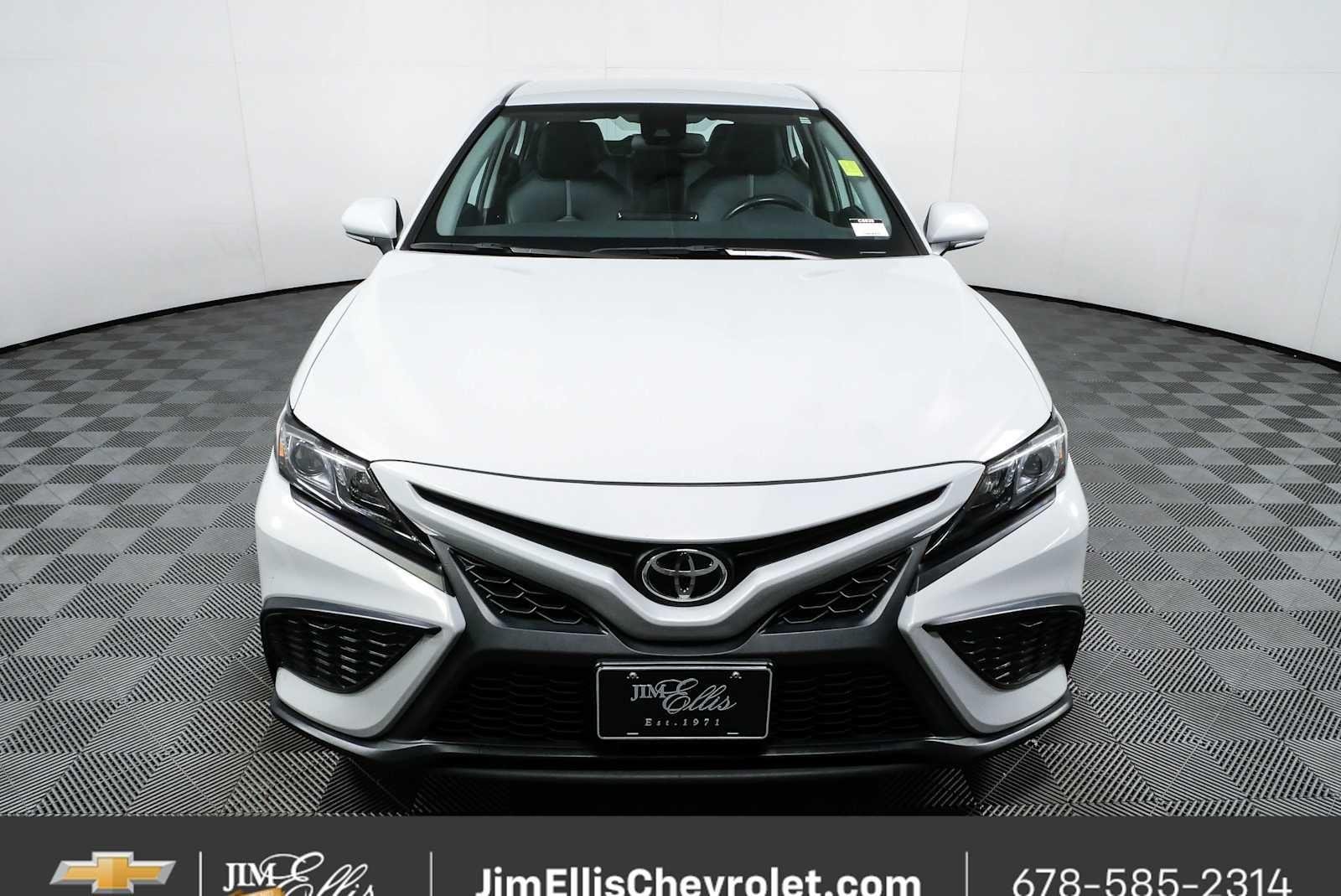 2024 Toyota Camry SE - Photo 24