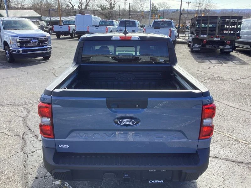 New 2026 Gray Ford Lariat image 8