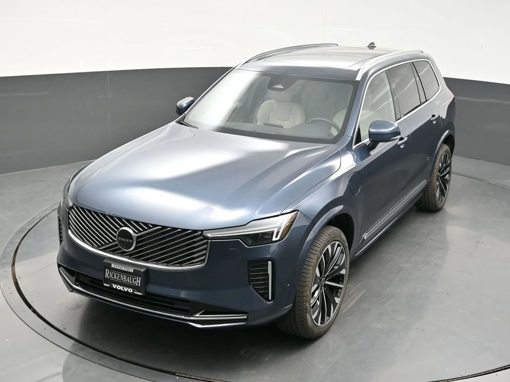 New 2026 Denim Blue Volvo T8 Plus image 18
