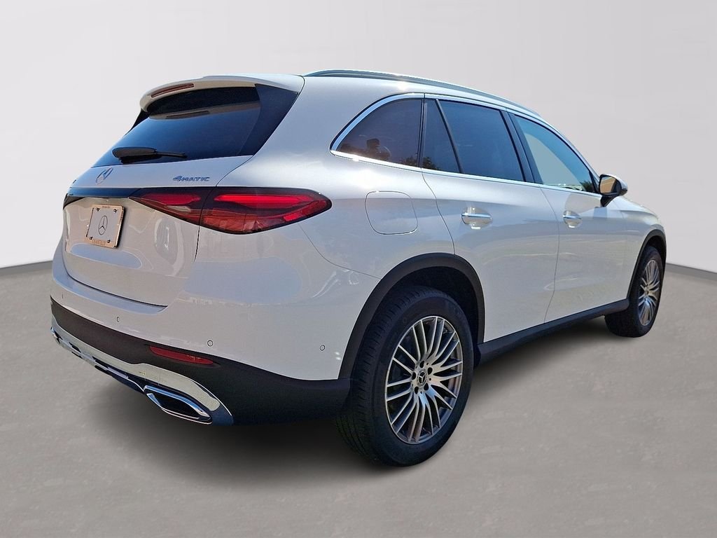New 2026 Polar White Mercedes-Benz GLC 300 image 3