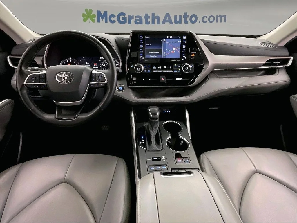 Used 2022 Gray Toyota XLE image 20