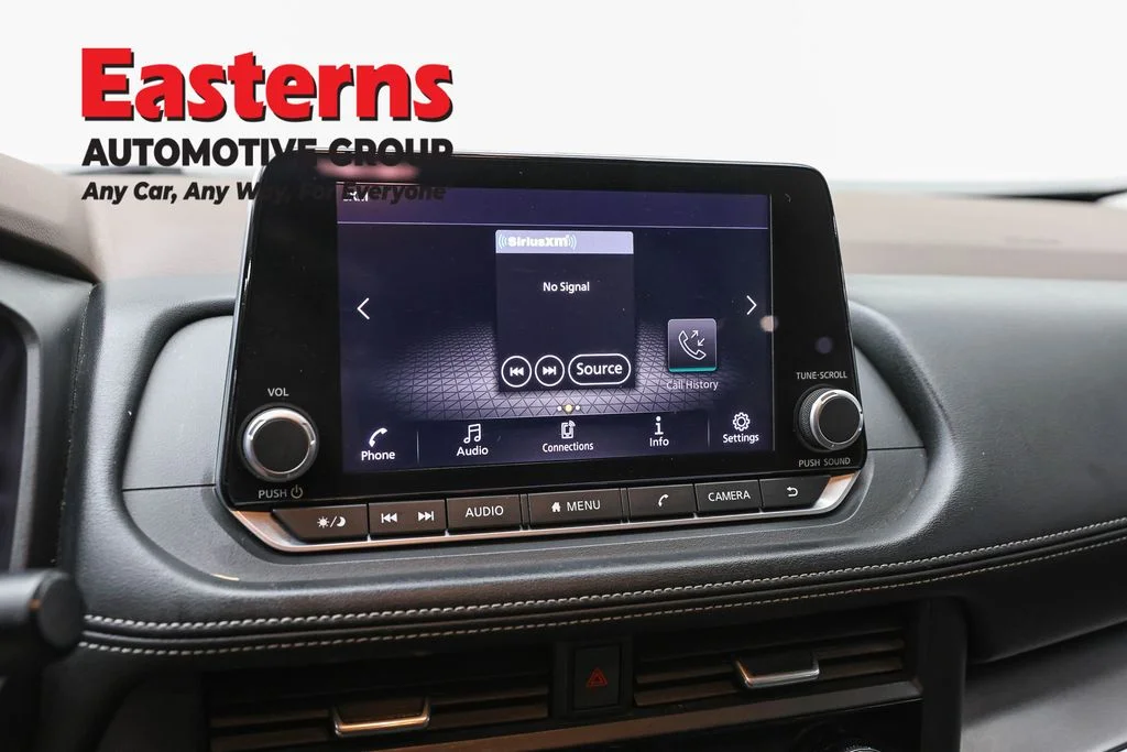 Used 2023 Black Nissan SV image 18