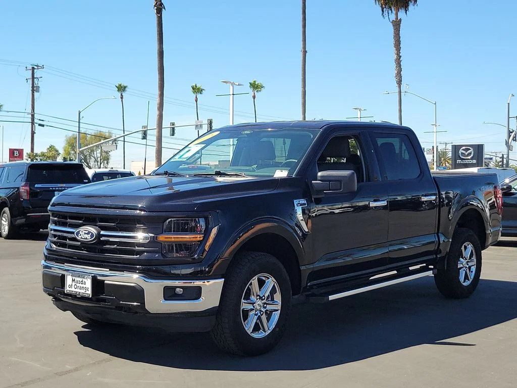 Used 2025 Black Metallic Ford XLT image 33