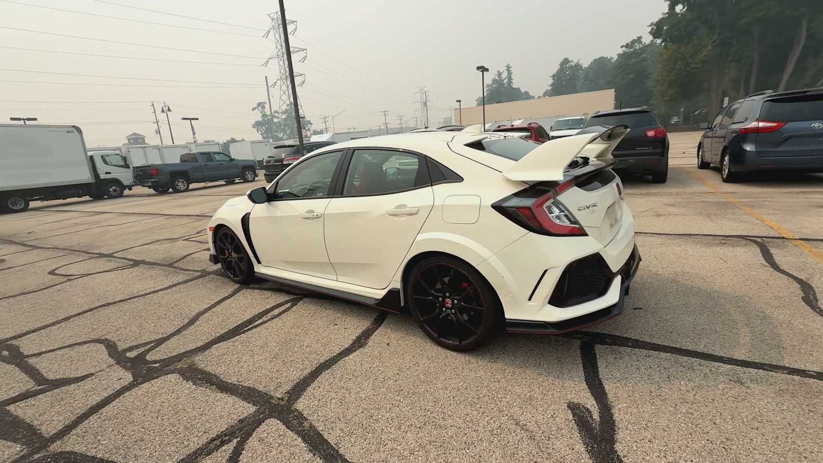 Used 2019  Honda Touring image 6
