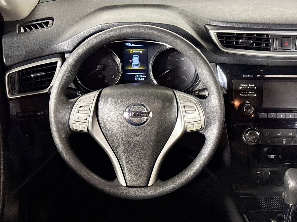 Used 2016 Blue Nissan S image 13
