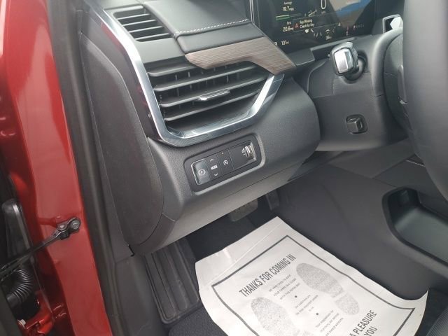 2025 GMC Acadia Denali - Photo 28