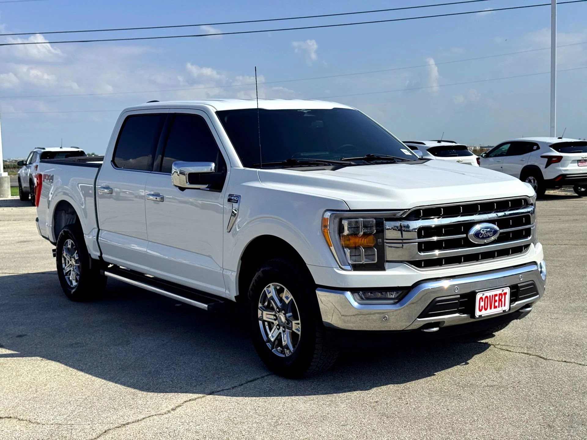 Used 2023  Ford Lariat image 4