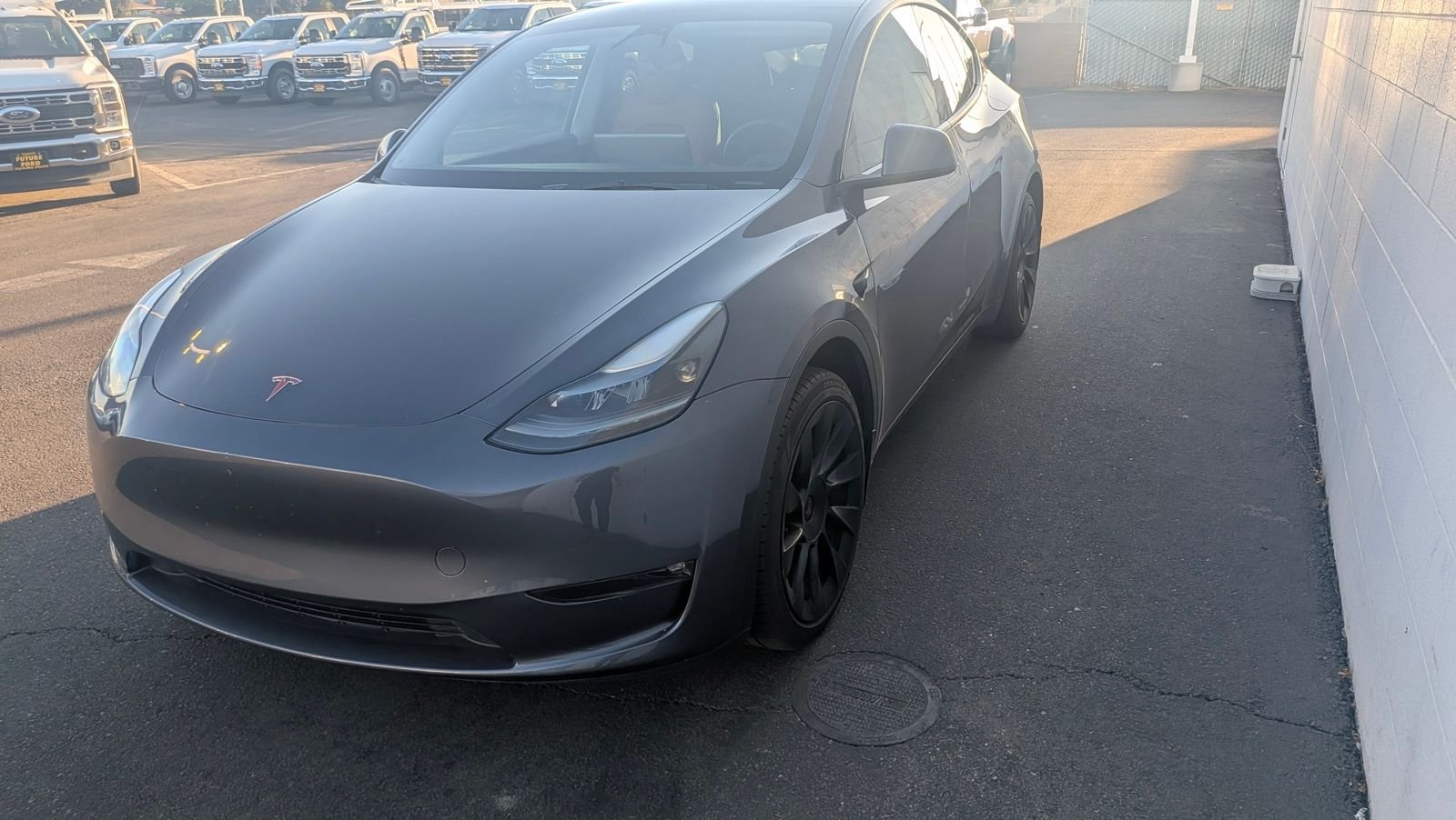 Used 2023  Tesla Long Range image 7